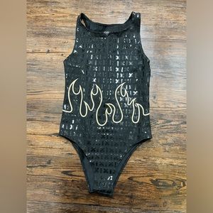 Beautiful bodysuit Cxix